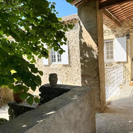Mas Avec Piscine A 20 Minutes Du Pont Du Gard Βίλα