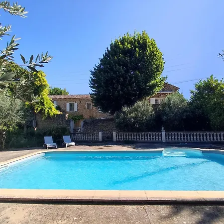 Mas Avec Piscine à 20 Minutes Du Pont Du Gard Villa